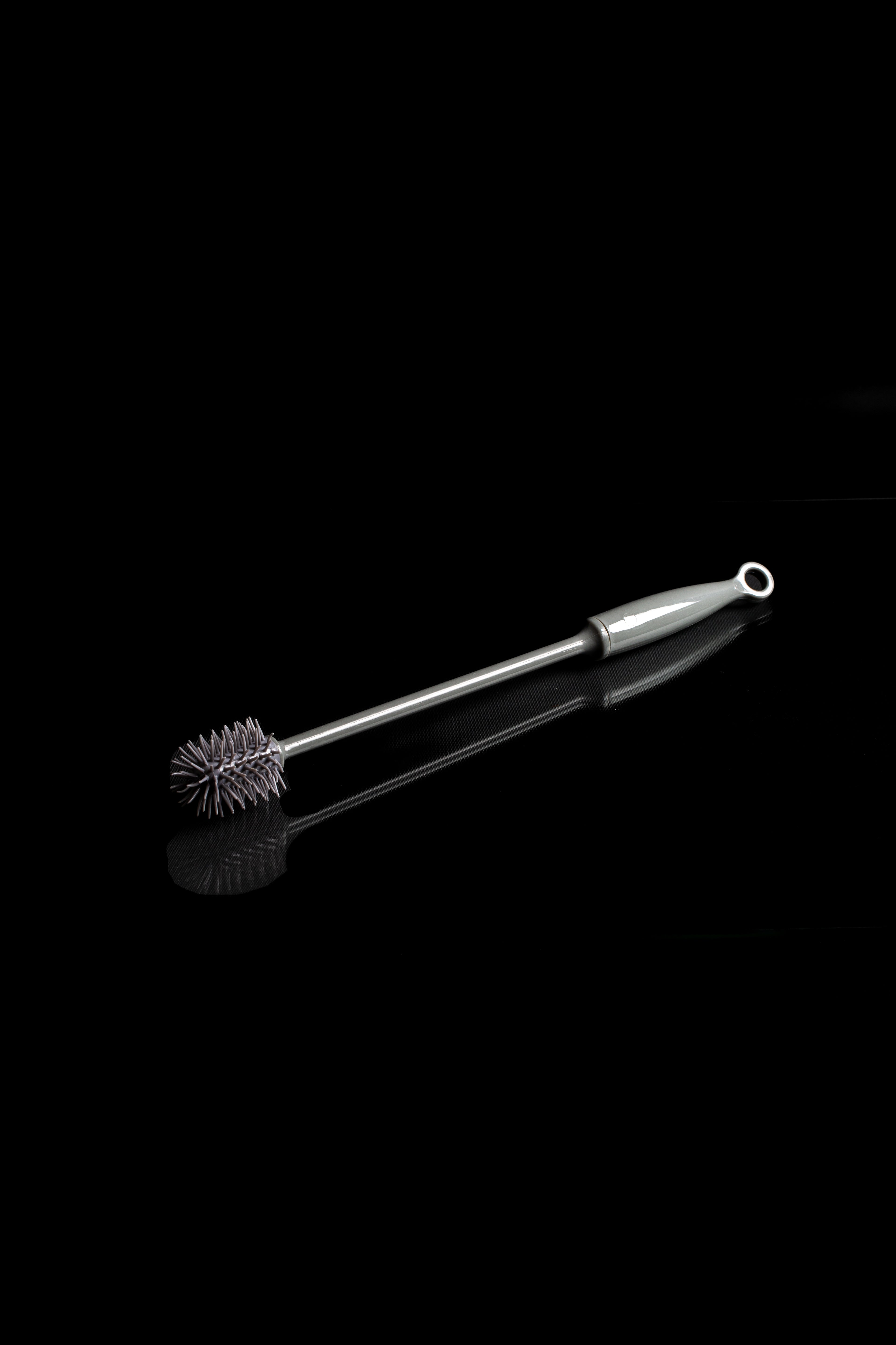 Cleaning brush